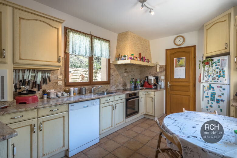 Photos du bien : Exclusivité – Gambais – Charmante maison dans un bel environnement avec foret à pied, commerces à proximités