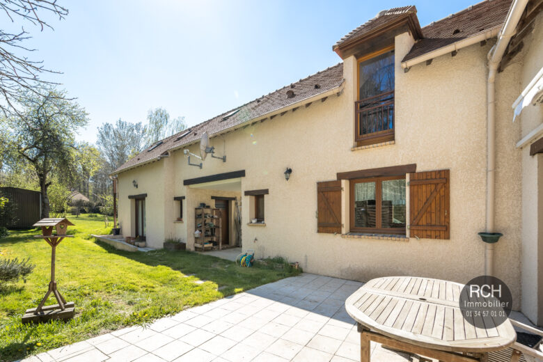Photos du bien : Exclusivité – Gambais – Charmante maison dans un bel environnement avec foret à pied, commerces à proximités