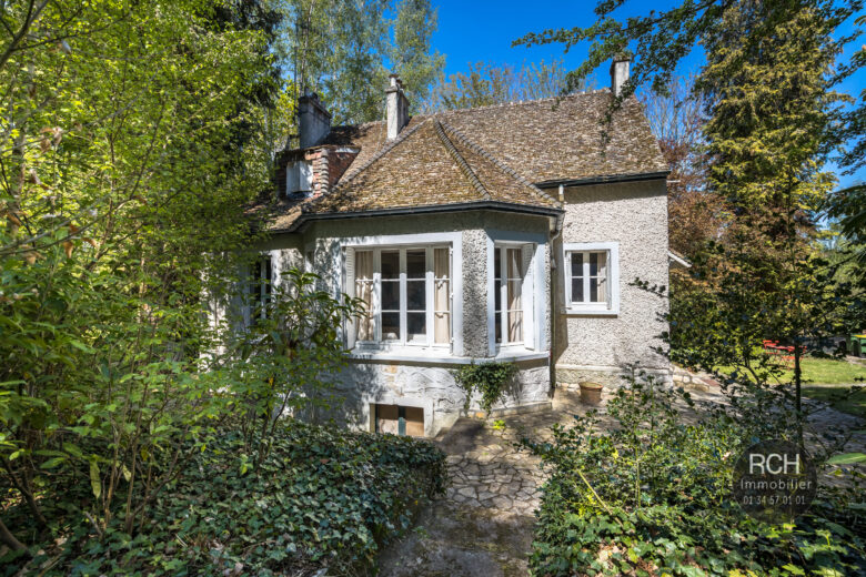 Photos du bien : Méré – Charmante maison ancienne dans un superbe environnement