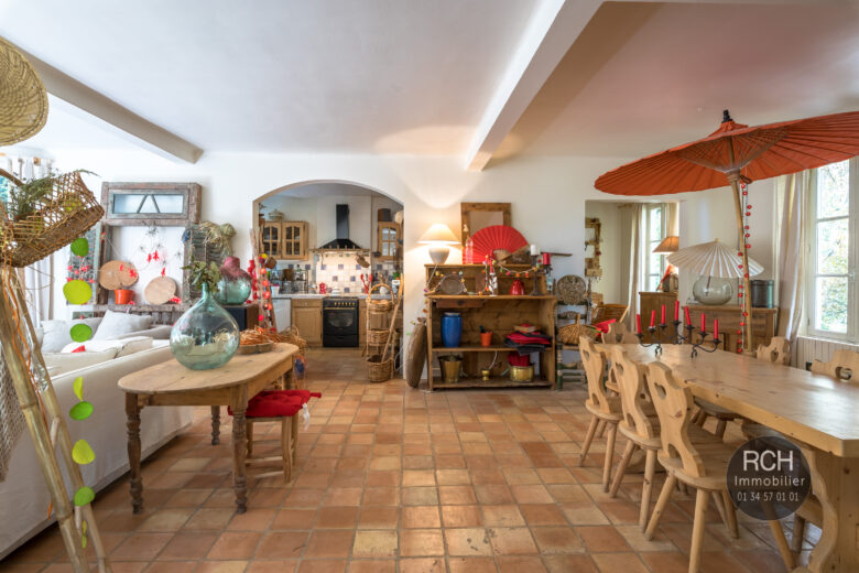 Photos du bien : Méré – Charmante maison ancienne dans un superbe environnement