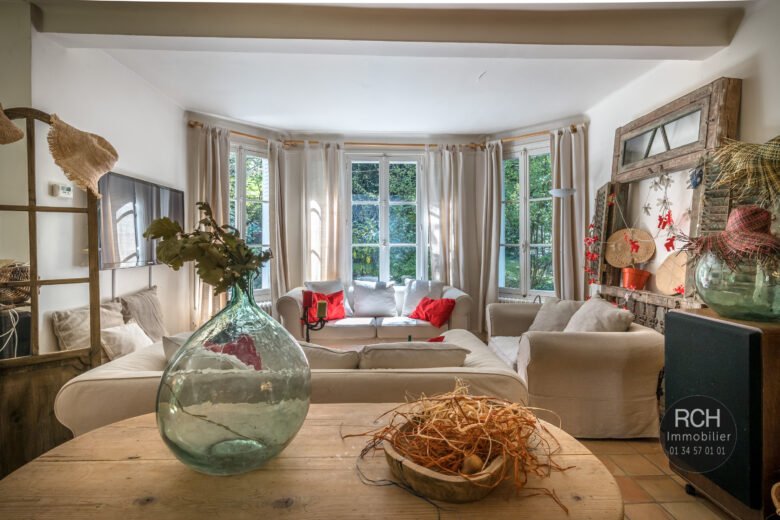 Photos du bien : Méré – Charmante maison ancienne dans un superbe environnement
