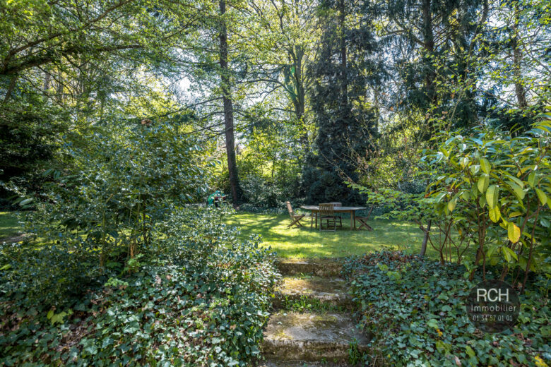 Photos du bien : Méré – Charmante maison ancienne dans un superbe environnement
