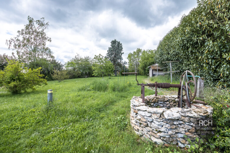 Photos du bien : Bazainville – Jolie longère avec piscine dans un bel environnement