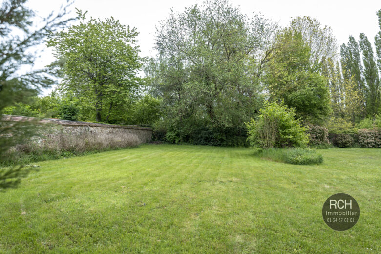 Photos du bien : Exclusivité – Gambais- Jolie maison avec piscine dans un sublime environnement