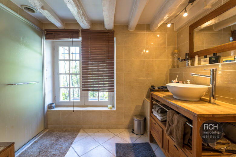 Photos du bien : Béhoust – Lumineuse maison ancienne rénovée