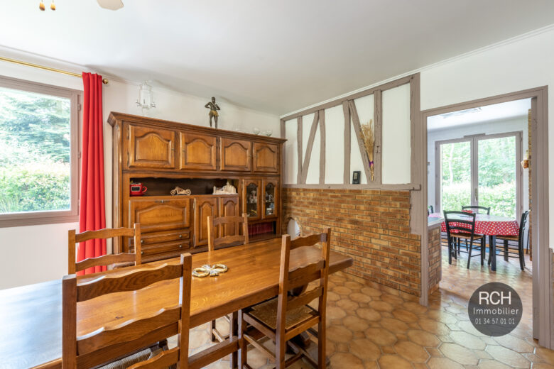 Photos du bien : Croisilles – Charmante maison avec piscine couverte dans un environnement boisé