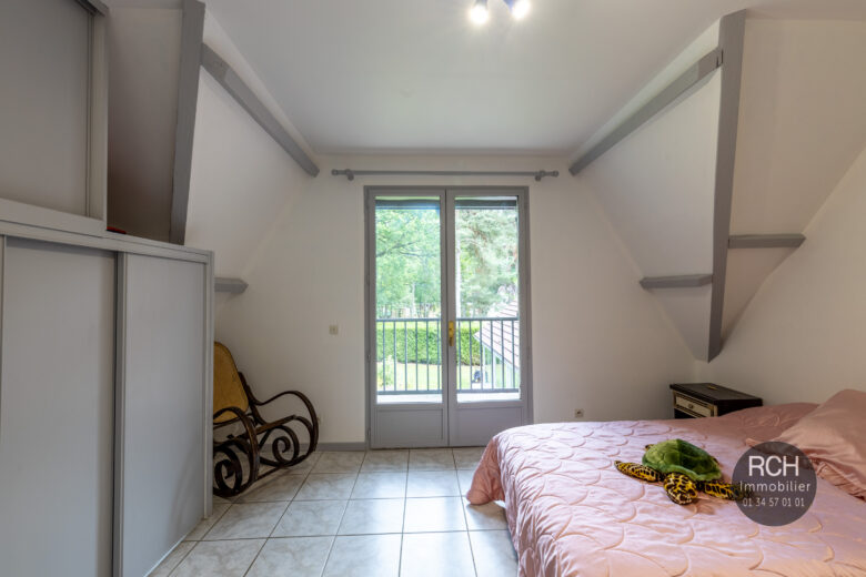 Photos du bien : Croisilles – Charmante maison avec piscine couverte dans un environnement boisé