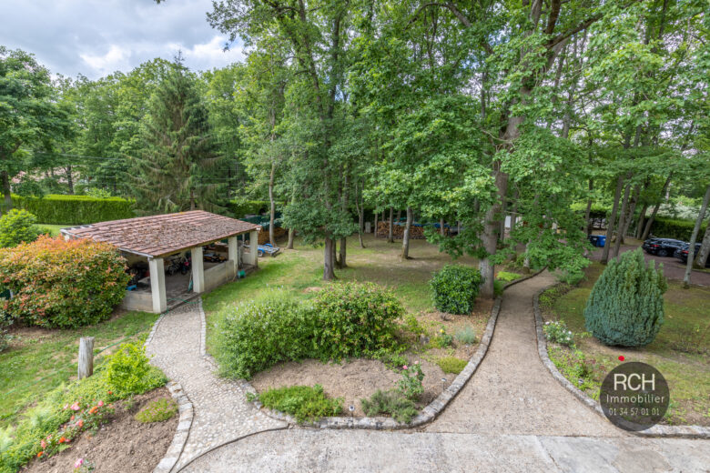 Photos du bien : Croisilles – Charmante maison avec piscine couverte dans un environnement boisé