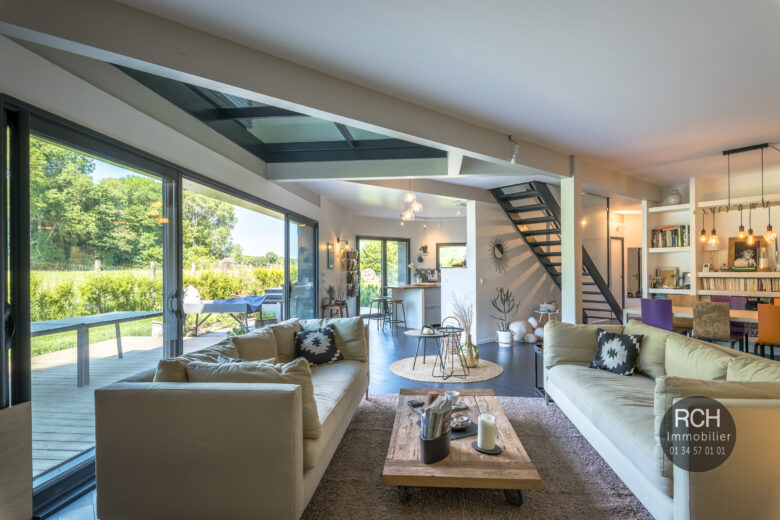 Photos du bien : Crespières – Très belle maison passive avec maison d’amis dans un superbe environnement