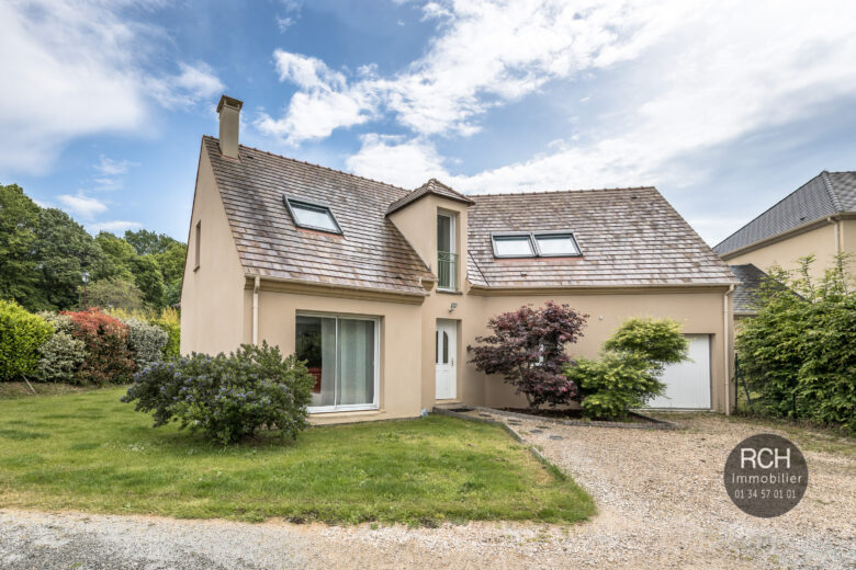 Photos du bien : Élancourt – Maison contemporaine de 2014