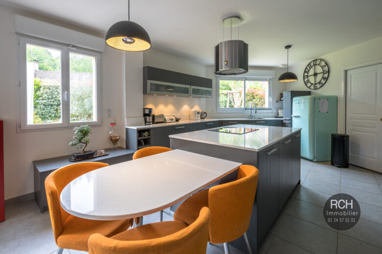 Photos du bien : Élancourt – Maison contemporaine de 2014