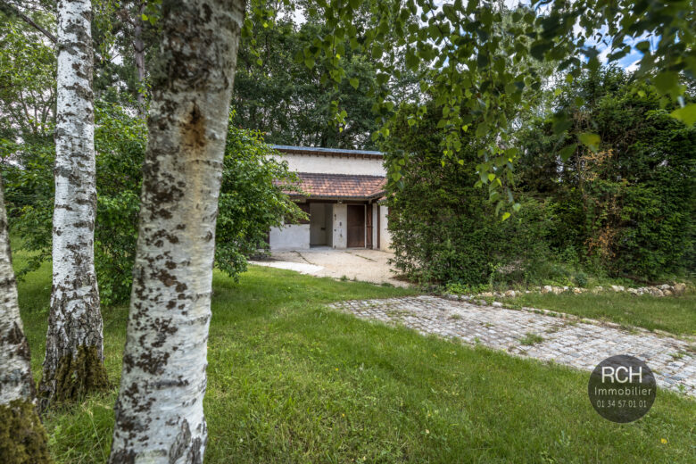 Photos du bien : Exclusivité – Gambais – Bâtiment à rénover sur un terrain de 718 m2