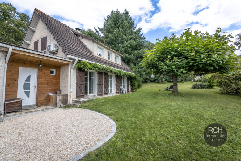 Photos du bien : Jouars-Pontchartrain – Charmante maison familiale