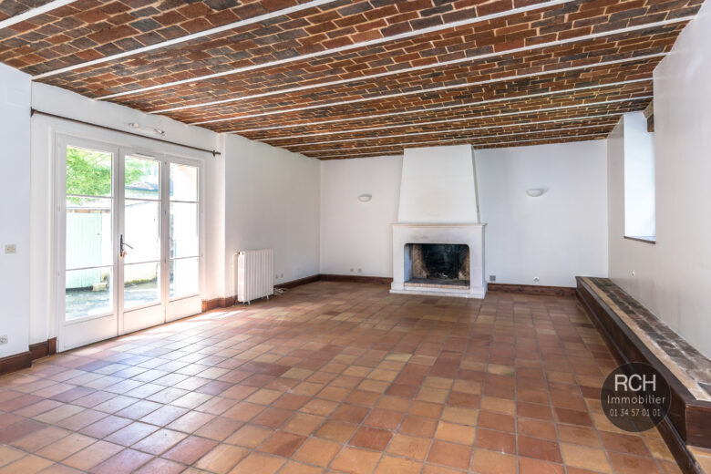 Photos du bien : Les Mesnuls – Charmante petite maison