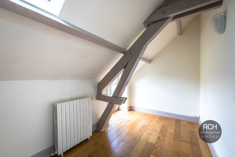 Photos du bien : Les Mesnuls – Charmante petite maison