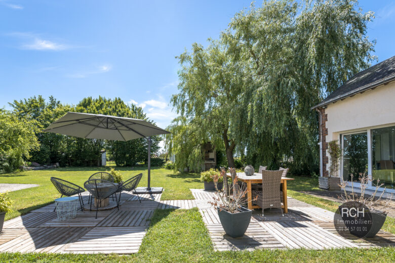 Photos du bien : Saint-Laurent-la-Gatine – Jolie maison parfaitement rénovée