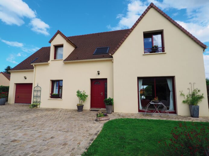 Photos du bien : Adainville – Maison familiale avec vue dégagée
