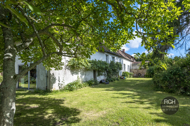 Photos du bien : La Hauteville – Très belle maison ancienne dans un bel environnement