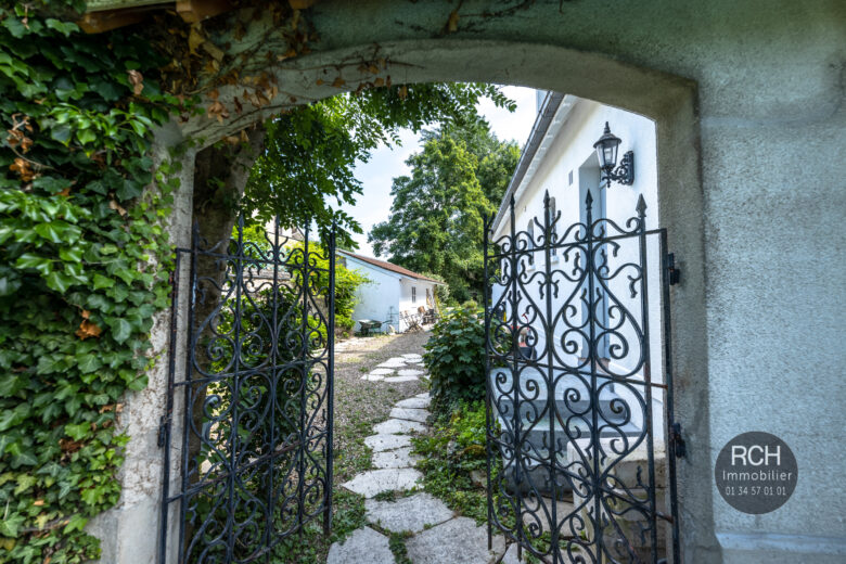 Photos du bien : Exclusivité – Mareil-sur-Mauldre – Très belle propriété dans un magnifique environnement
