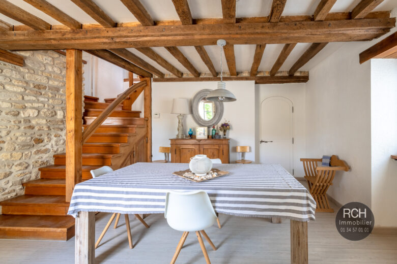 Photos du bien : Auteuil-le-Roi – Très jolie maison ancienne entièrement rénovée en plein coeur de village