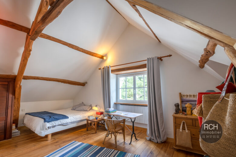 Photos du bien : Auteuil-le-Roi – Très jolie maison ancienne entièrement rénovée en plein coeur de village