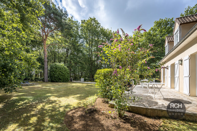 Photos du bien : Chaudon – Très jolie maison dans un superbe environnement