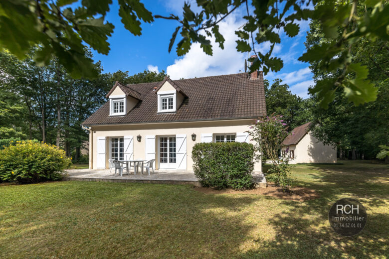 Photos du bien : Chaudon – Très jolie maison dans un superbe environnement