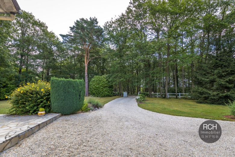Photos du bien : Chaudon – Très jolie maison dans un superbe environnement