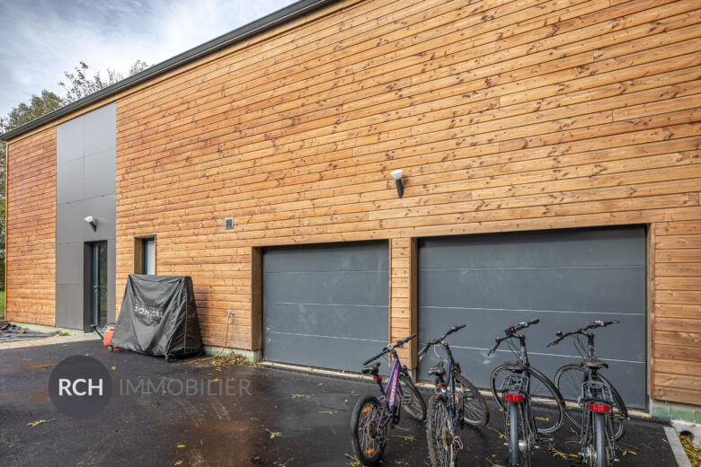 Photos du bien : Crespières – Très belle maison passive avec maison d’amis dans un superbe environnement
