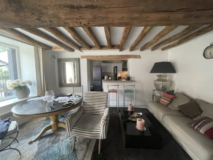 Photos du bien : Exclusivité – Méré – Charmante maison ancienne restaurée