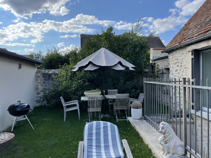 Photos du bien : Exclusivité – Méré – Charmante maison ancienne restaurée