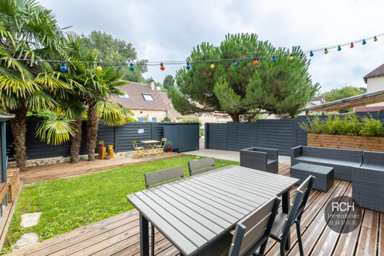 Photos du bien : Jouars-Pontchartrain – Charmante maison familiale rénovée