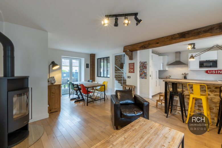 Photos du bien : Jouars-Pontchartrain – Charmante maison familiale rénovée