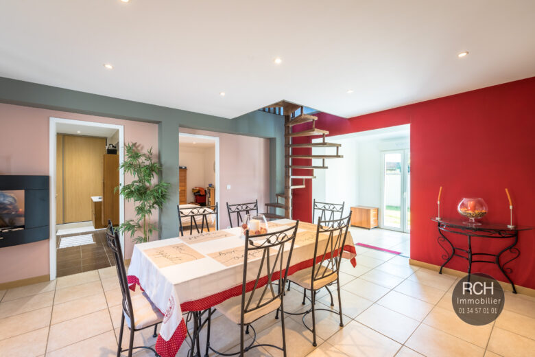 Photos du bien : Bazainville – Grande maison moderne