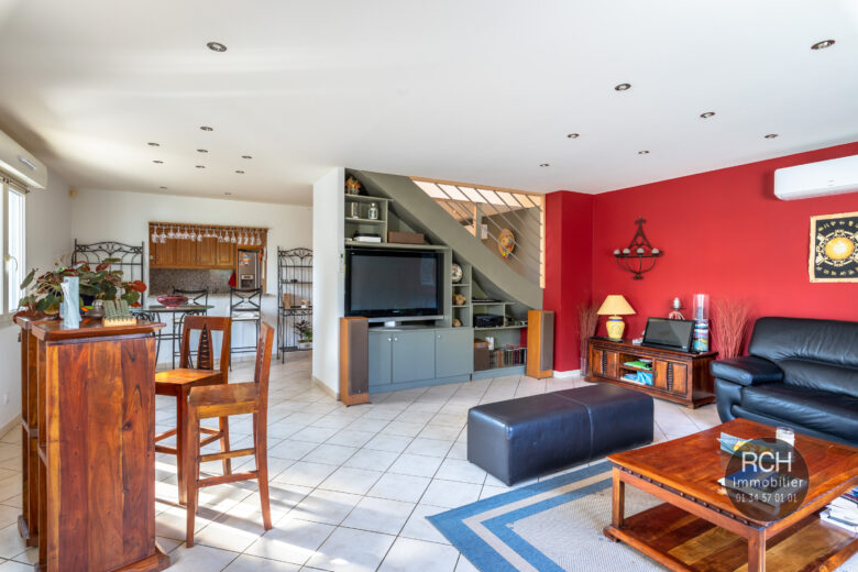 Photos du bien : Bazainville – Grande maison familiale contemporaine