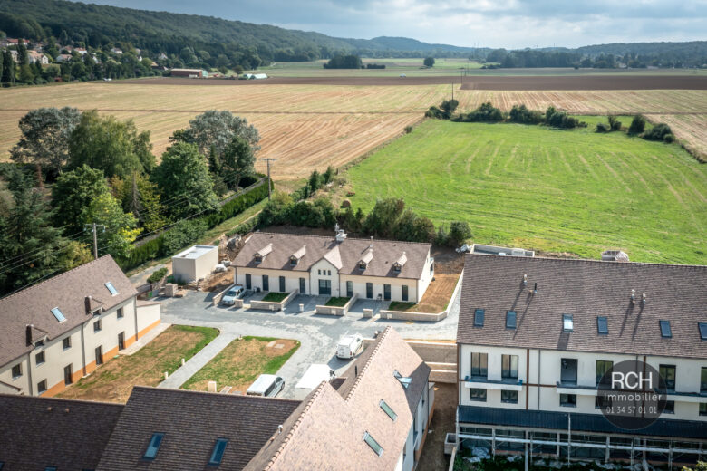 Photos du bien : Jouars-Pontchartrain – Appartement neuf de 92m2 dans une très belle résidence