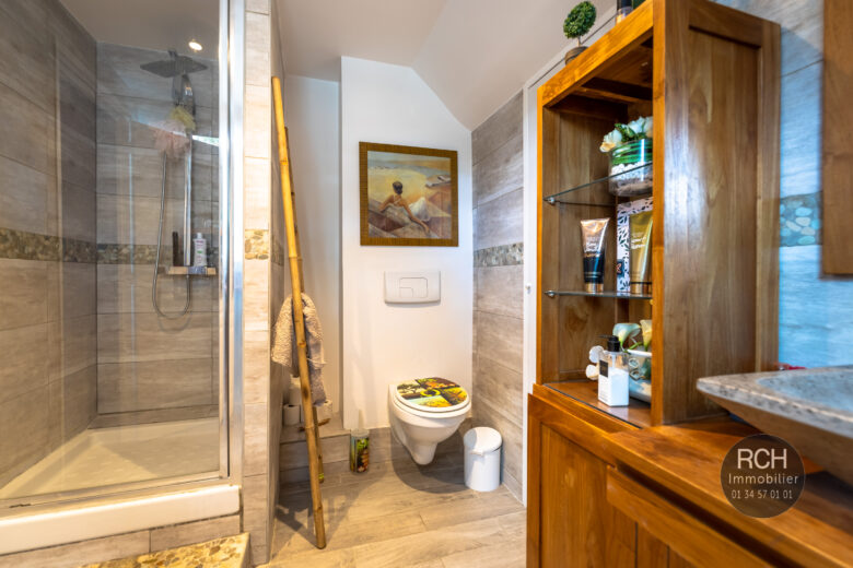 Photos du bien : Le Perray En Yvelines centre – Jolie maison dans un bel environnement