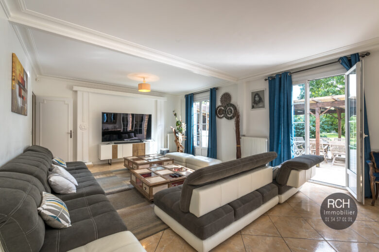 Photos du bien : Le Perray En Yvelines centre – Jolie maison dans un bel environnement