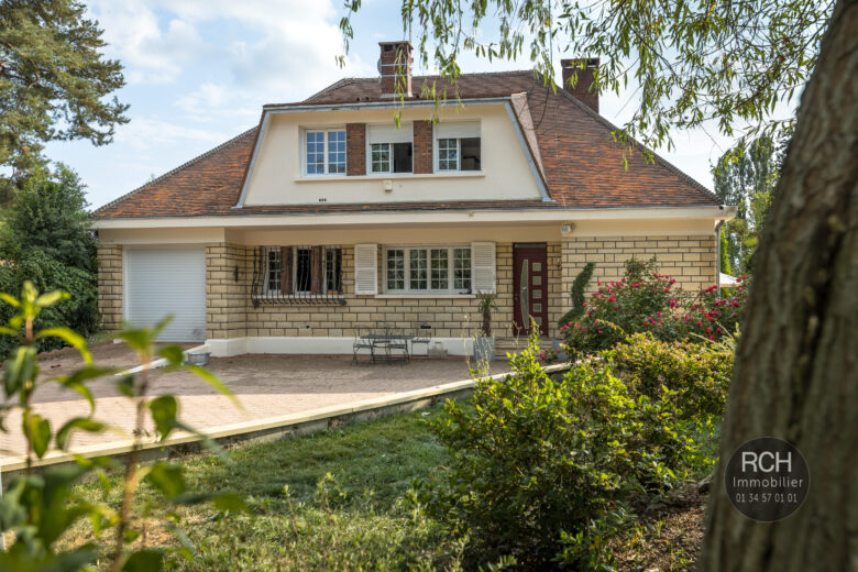 Photos du bien : Le Perray En Yvelines centre – Jolie maison dans un bel environnement