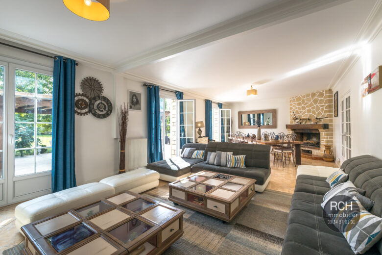 Photos du bien : Le Perray En Yvelines centre – Jolie maison dans un bel environnement