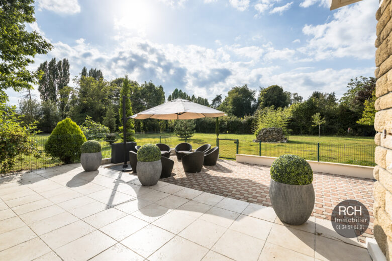 Photos du bien : Le Perray En Yvelines centre – Jolie maison dans un bel environnement
