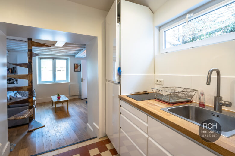 Photos du bien : Exclusivité – Montfort-L’Amaury centre – Charmant duplex entièrement rénové