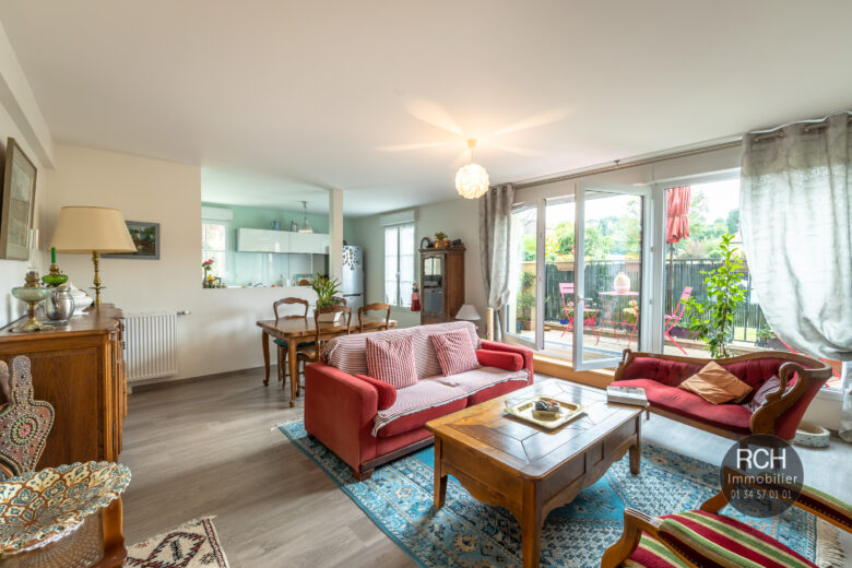 Photos du bien : Montfort l’Amaury – Appartement récent de 4 pièces avec balcon au coeur du village