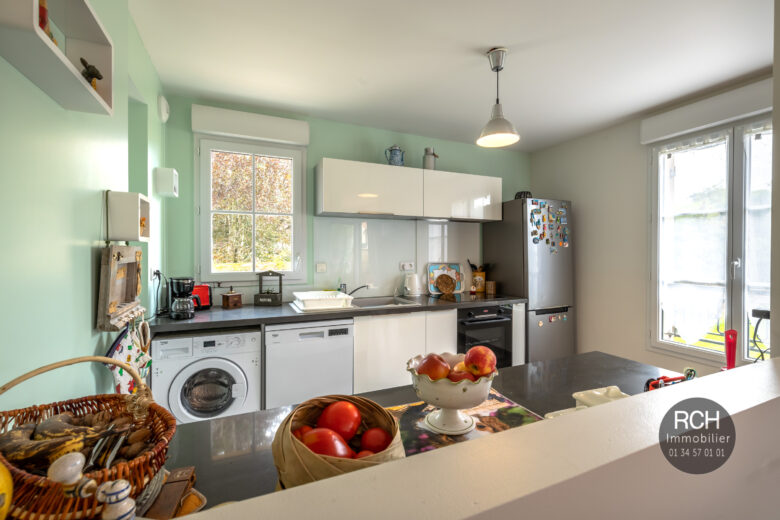 Photos du bien : Montfort l’Amaury – Appartement récent de 4 pièces avec balcon au coeur du village