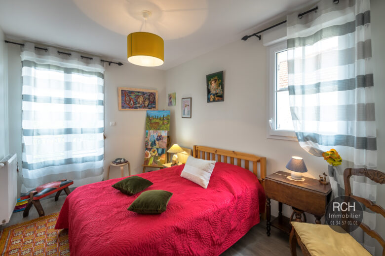 Photos du bien : Montfort l’Amaury – Appartement récent de 4 pièces avec balcon au coeur du village