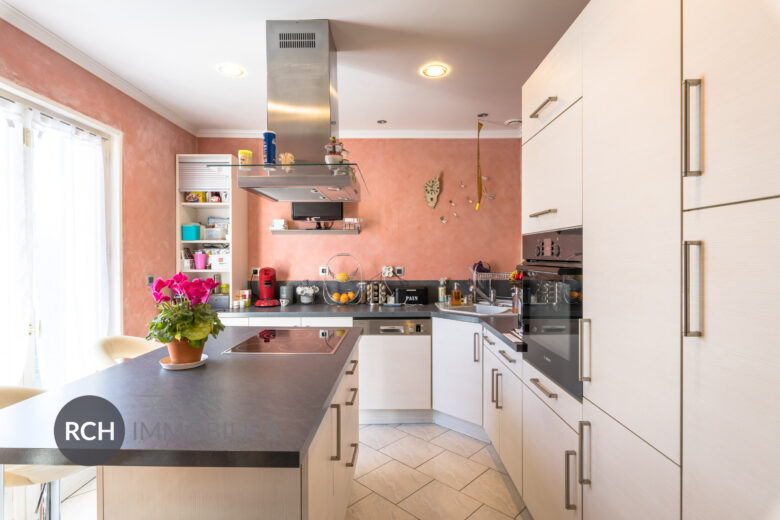 Photos du bien : Exclusivité – Charpont – Maison familiale avec piscine couverte