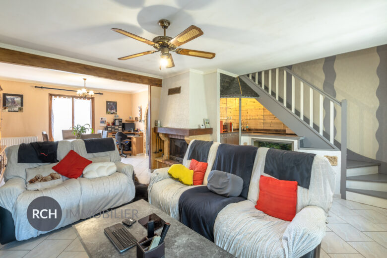 Photos du bien : Exclusivité – Charpont – Maison familiale avec piscine couverte