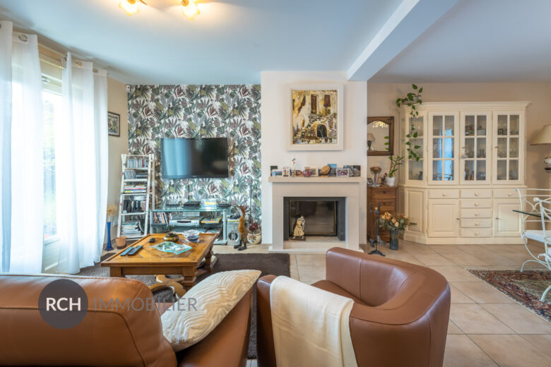 Photos du bien : Exclusivité – Garancières – Jolie maison récente en coeur de village avec toutes les commodités