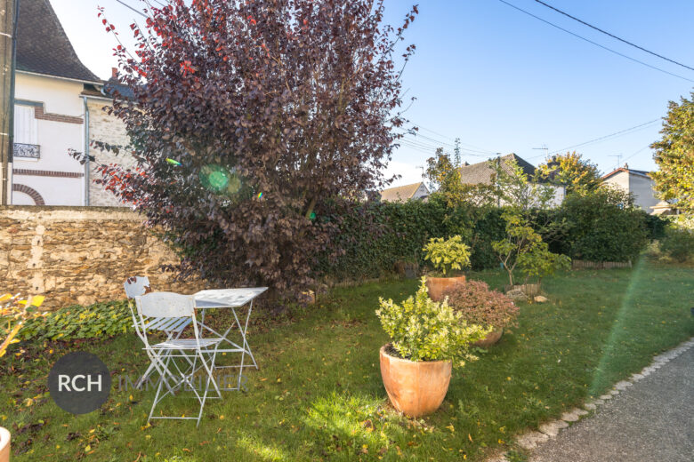 Photos du bien : Exclusivité – Garancières – Jolie maison récente en coeur de village avec toutes les commodités