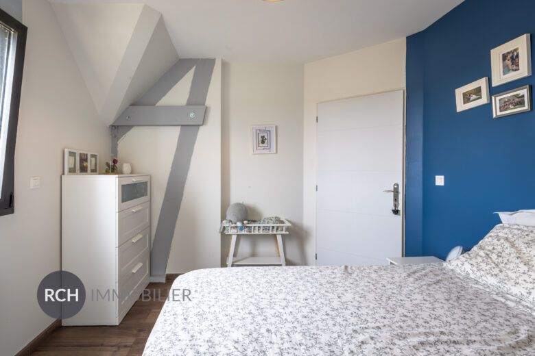 Photos du bien : Grandchamp – Maison familiale de 2018 avec dépendances